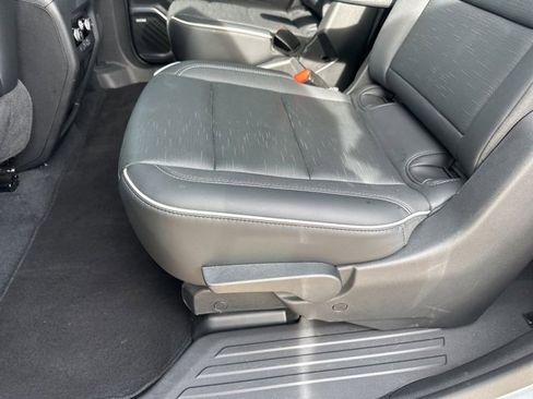 Used 2025 Buick Enclave Sport Touring image 26