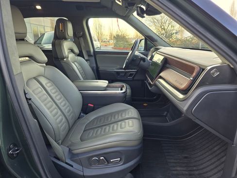 Used 2023 Rivian R1T Adventure image 11