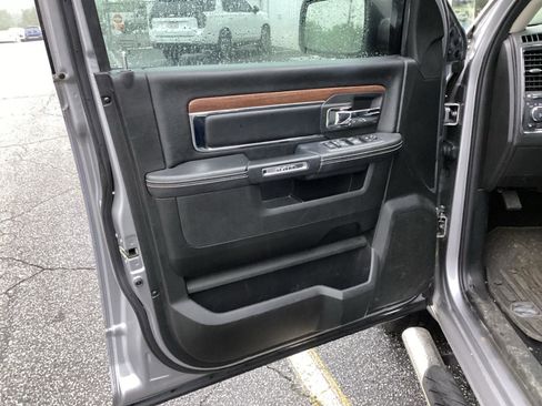 Used 2019 RAM 1500 Laramie RWD image 11