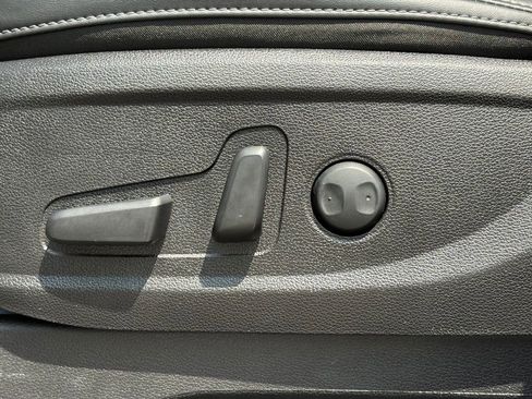 Certified 2025 Kia Telluride S AWD/4WD image 12