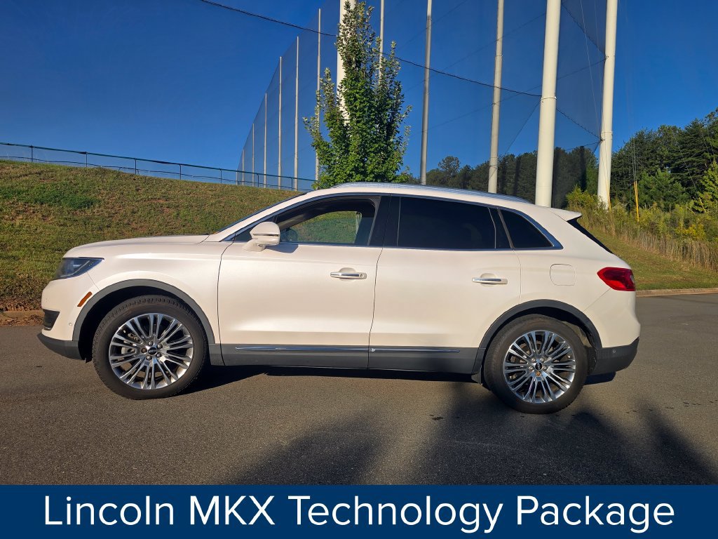 Used 2018 Lincoln MKX Reserve FWD image 6