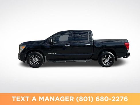 Used 2021 Nissan Titan SV w/ SV Convenience Package AWD/4WD image 2
