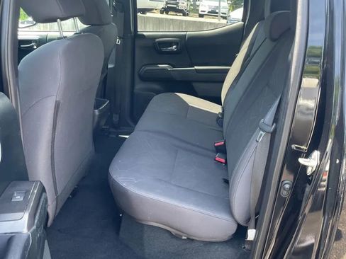 Used 2016 Toyota Tacoma TRD Off-Road w/ Towing Package AWD/4WD image 19