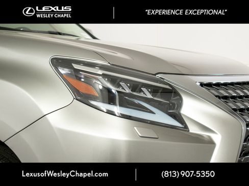 Used 2023 Lexus GX 460 Premium w/ Premium Package AWD/4WD image 3