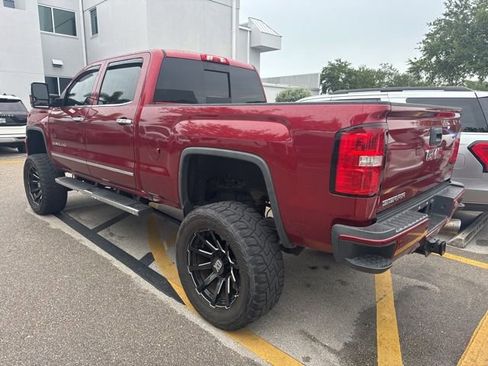 Used 2018 GMC Sierra 2500 Denali w/ Duramax Plus Package AWD/4WD image 8
