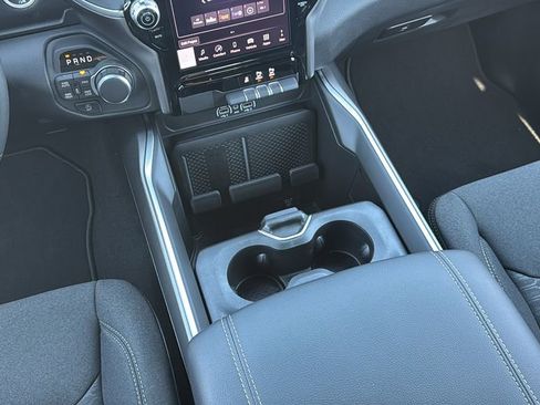 New 2026 RAM 1500 4x4 Crew Cab image 19