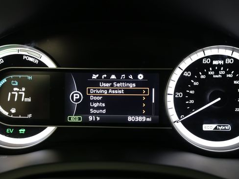 Used 2018 Kia Niro EX w/ EX Premium Package FWD image 24