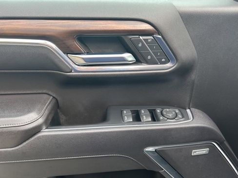 Certified 2023 GMC Sierra 1500 SLT image 17