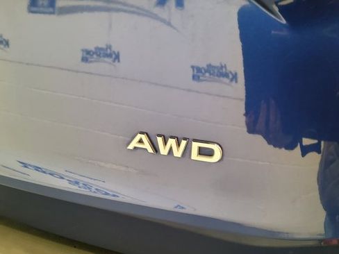 Used 2023 Nissan Rogue S image 43