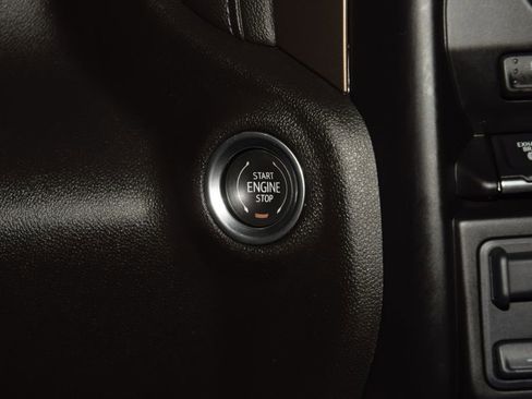 Used 2023 Chevrolet Silverado 2500 High Country w/ Safety Package II image 38