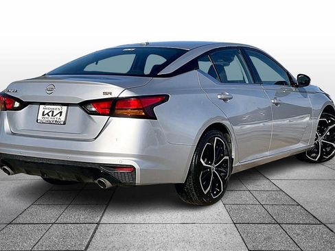 Used 2024 Nissan Altima 2.5 SR image 13