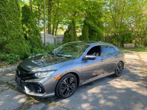 Used 2018 Honda Civic EX image 1