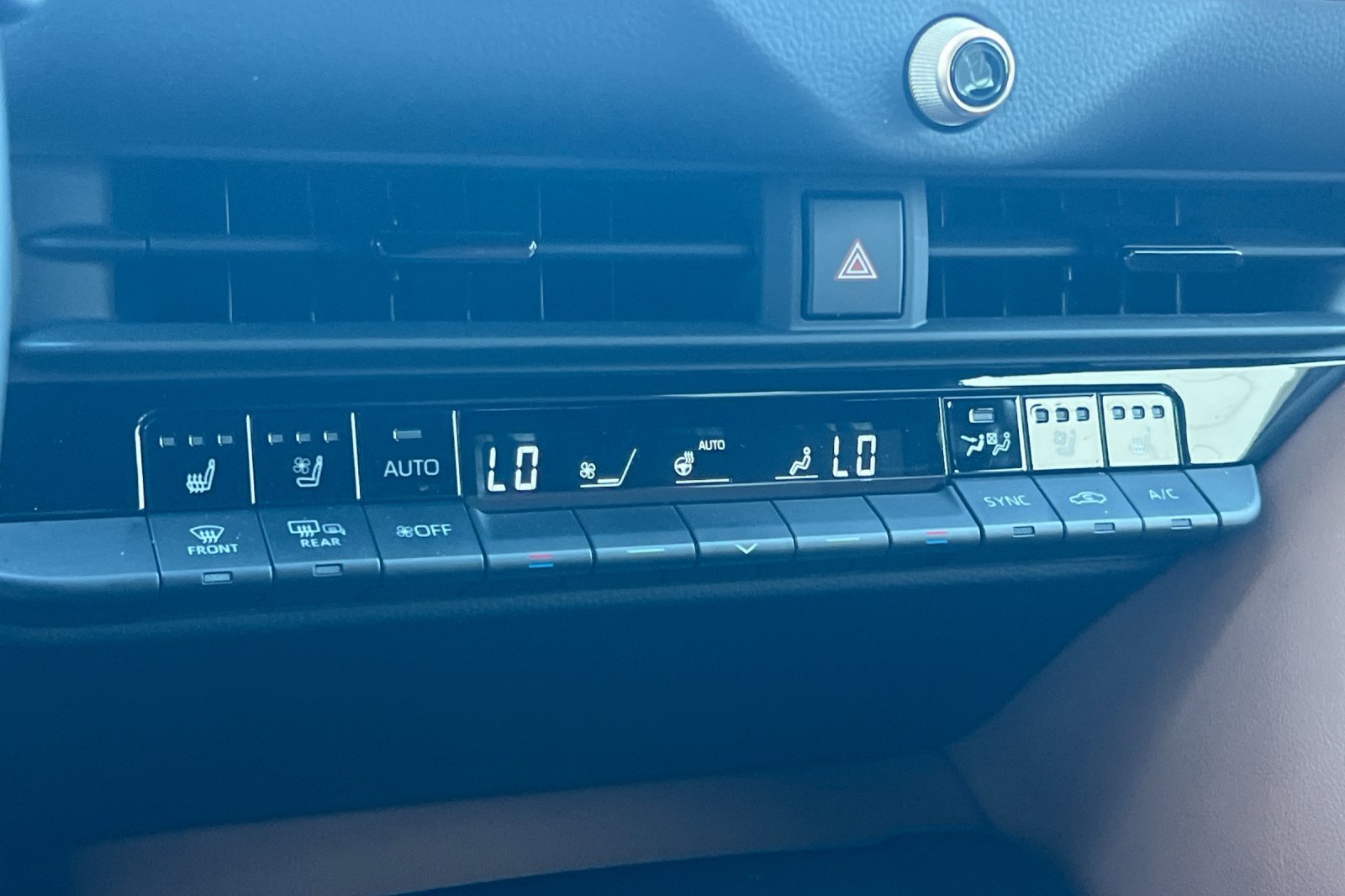 Certified 2025 Toyota Crown Signia AWD/4WD image 20