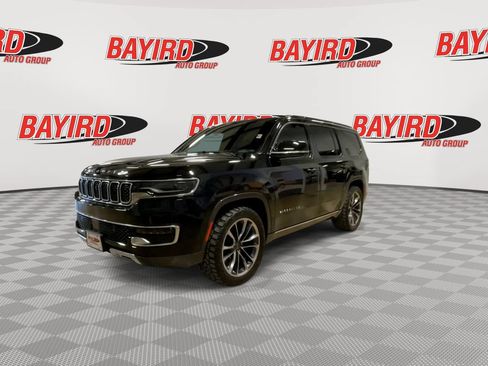 Used 2022 Jeep Wagoneer Series III w/ Premium Group I AWD/4WD image 4
