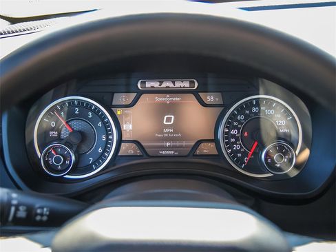 Used 2025 RAM 1500 Laramie image 34