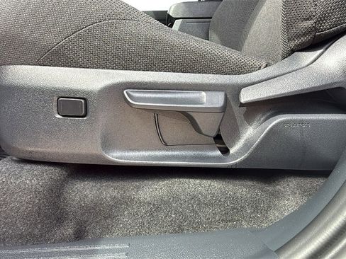 Used 2025 Toyota 4Runner SR5 image 11