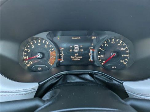 Used 2024 Jeep Compass Limited image 12