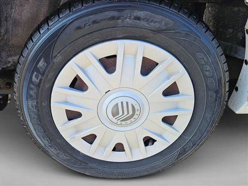 Used 2004 Mercury Grand Marquis GS image 5