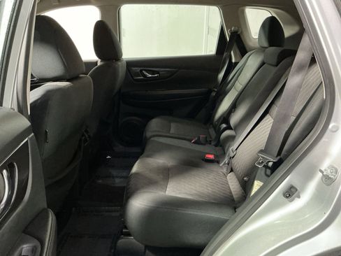 Used 2018 Nissan Rogue S image 30