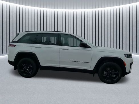 New 2026 Jeep Grand Cherokee Limited w/ Limited Altitude Package image 5