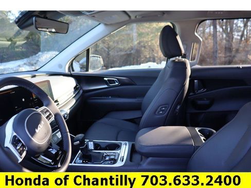 Used 2026 Kia Carnival SX w/ SX Dark Edition Package image 25