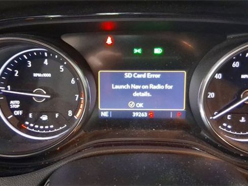 Used 2021 Buick Encore GX Essence w/ Advanced Technology Package image 28