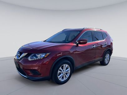 Used 2015 Nissan Rogue SV w/ SV Moonroof Package