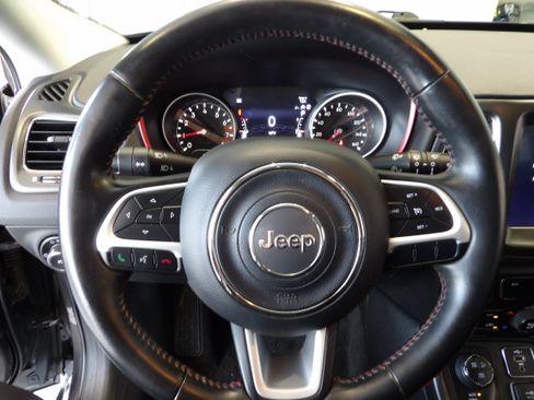 Used 2019 Jeep Compass Trailhawk AWD/4WD image 10