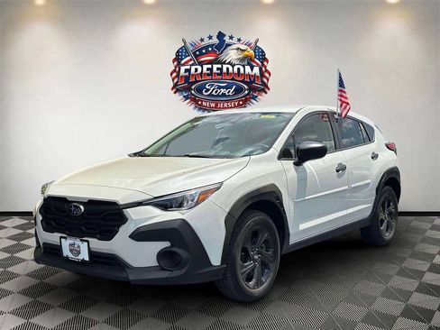 Used 2024 Subaru Crosstrek 2.0i AWD/4WD image 2