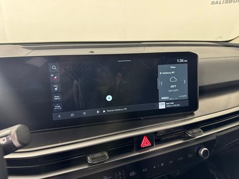 Used 2024 Kia Sorento S w/ Panoramic Sunroof Package image 19