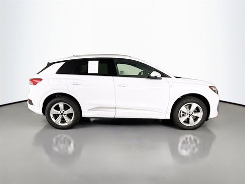 Certified 2024 Audi Q4 e-tron Premium Plus w/ Premium Plus image 8