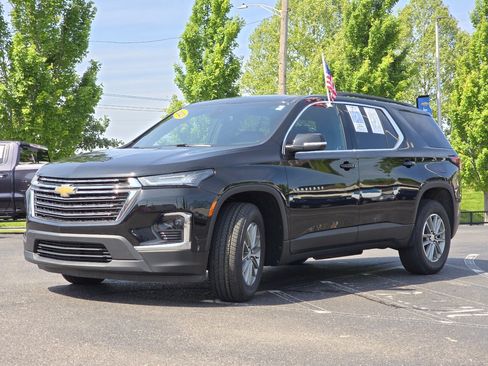 Used 2023 Chevrolet Traverse LT AWD/4WD image 23
