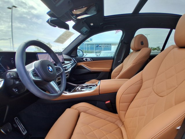 Used 2026 BMW X5 sDrive40i w/ M Sport Package RWD image 12
