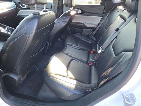 Certified 2025 Jeep Compass Limited AWD/4WD image 22