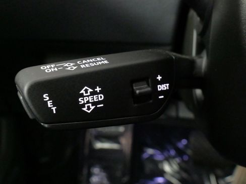 Used 2024 Audi Q8 e-tron Premium Plus w/ Premium Plus Package image 48