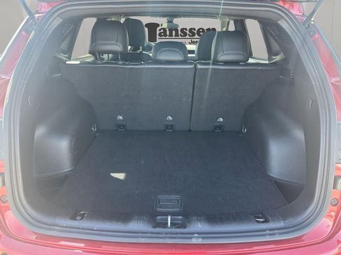 Used 2025 Jeep Compass Trailhawk image 40