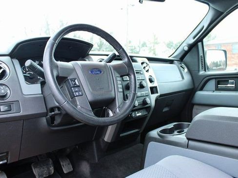 Used 2012 Ford F150 XLT w/ XLT Chrome Pkg image 16