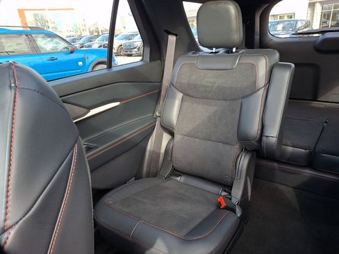 Certified 2025 Ford Explorer ST w/ Sun And Sound Package image 18