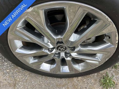 Used 2020 Toyota Highlander Limited image 11