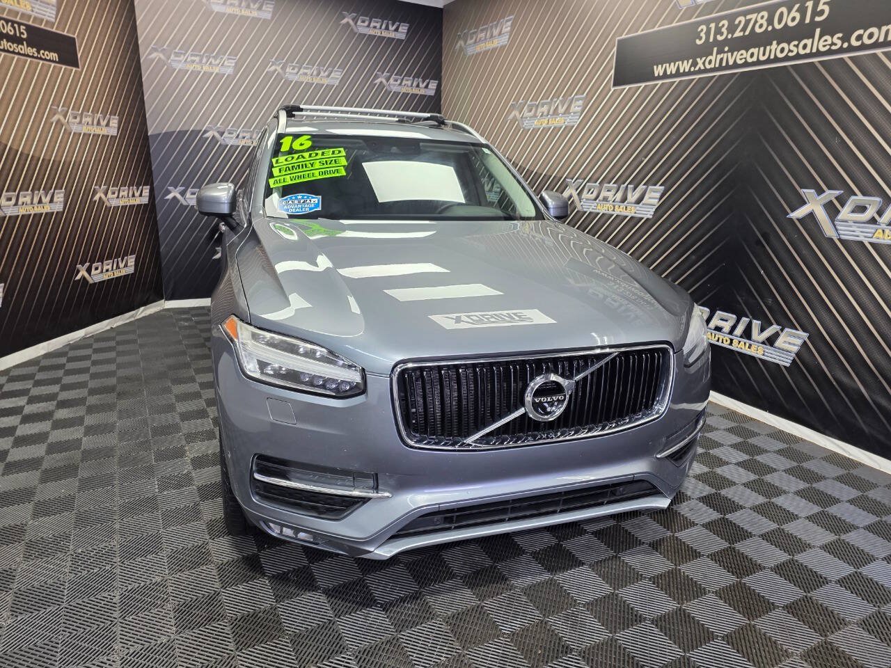 Used 2016 Volvo XC90 T6 Momentum w/ Momentum Plus Package AWD/4WD image 6