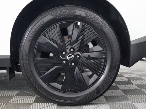 Used 2025 Nissan Murano SV image 16