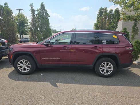 Used 2022 Jeep Grand Cherokee L Limited w/ Luxury Tech Group II AWD/4WD image 4