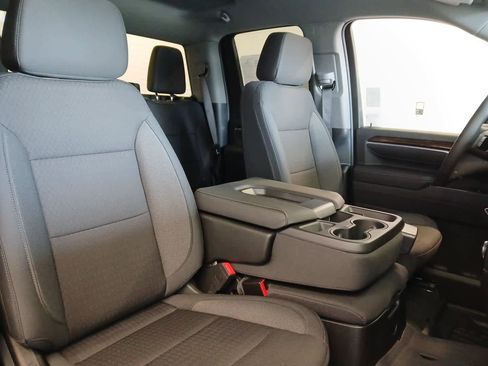 New 2025 GMC Sierra 2500 SLE w/ SLE Value Package; image 23