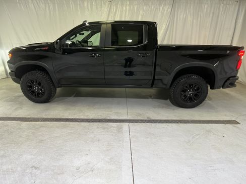 Certified 2023 Chevrolet Silverado 1500 ZR2 w/ Technology Package AWD/4WD image 7