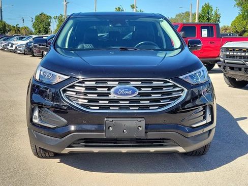 Certified 2023 Ford Edge Titanium image 2