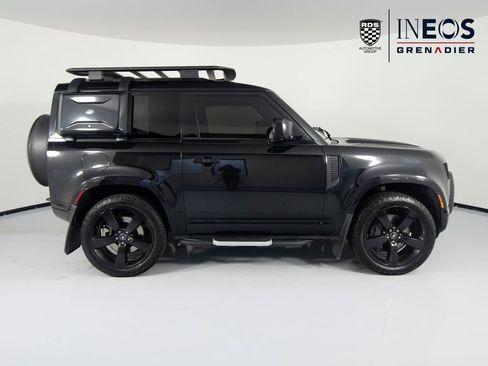 Used 2024 Land Rover Defender 90 X-Dynamic SE AWD/4WD image 5