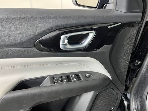 Used 2026 Jeep Compass Limited AWD/4WD image 16