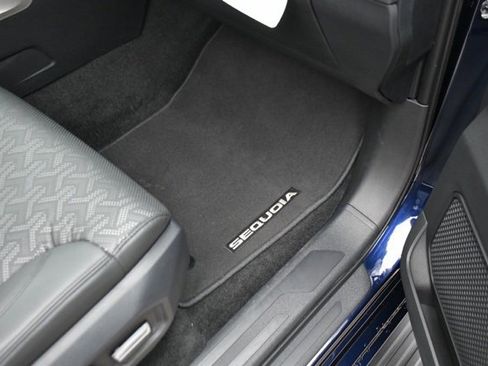 Used 2025 Toyota Sequoia SR5 image 43