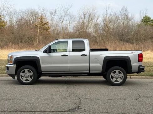 Used 2015 Chevrolet Silverado 2500 LT w/ LT Convenience Package image 27