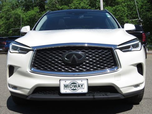 Used 2020 INFINITI QX50 Luxe w/ Navigation Package AWD/4WD image 2